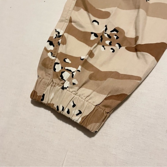 Forever 21 Womens Camo Pants Size 1X - Picture 8 of 16